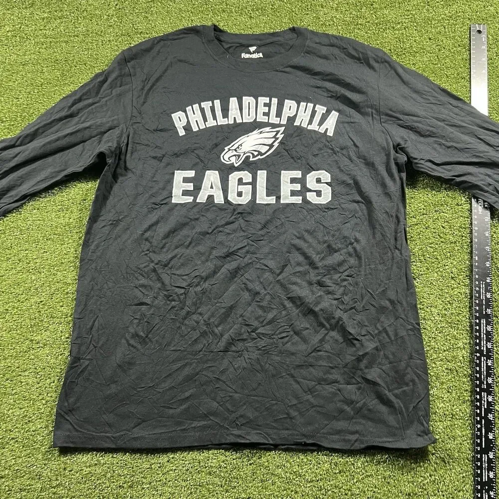 Philadelphia Eagles Fanatics Men's T-Shirt L Long Sleeve NWOT